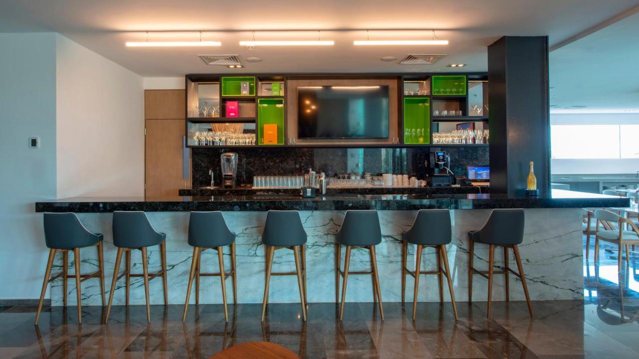 Holiday Inn & Suites - Merida La Isla By Ihg Exteriör bild